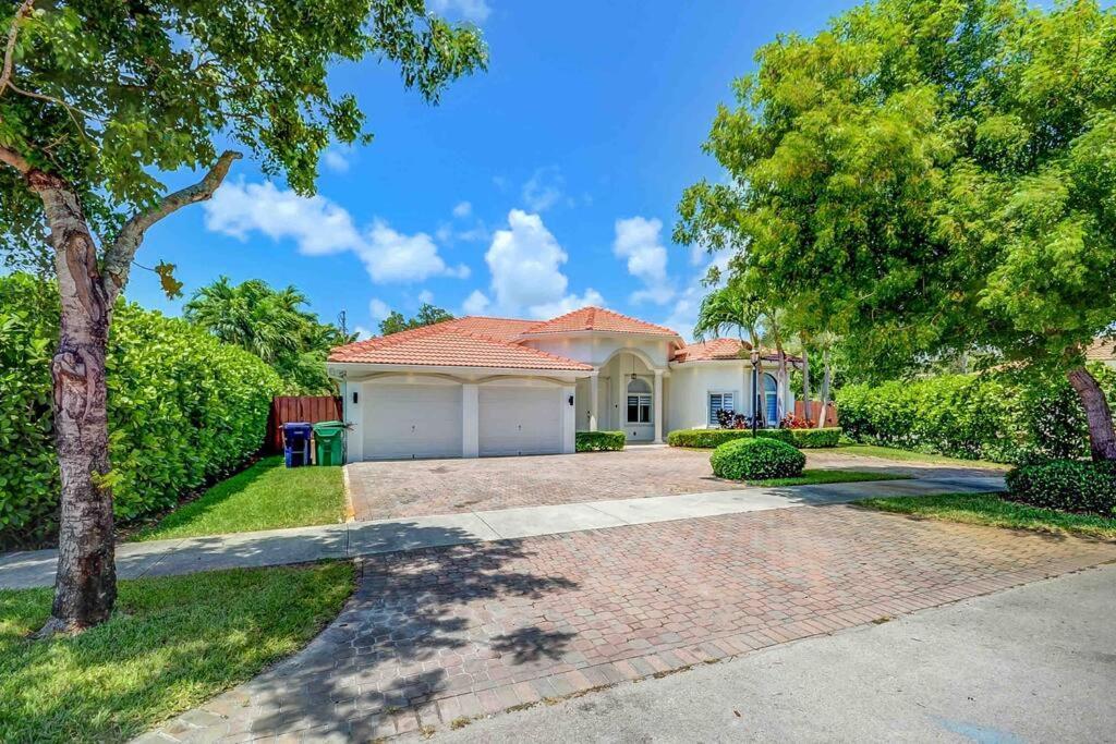 Miami 5Br Villa W Heated Pool, Games & Bbq L01 Cutler Bay Exterior photo